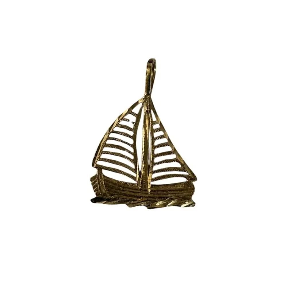 14k Yellow Gold Sailboat Charm Pendant .9" tall .7g